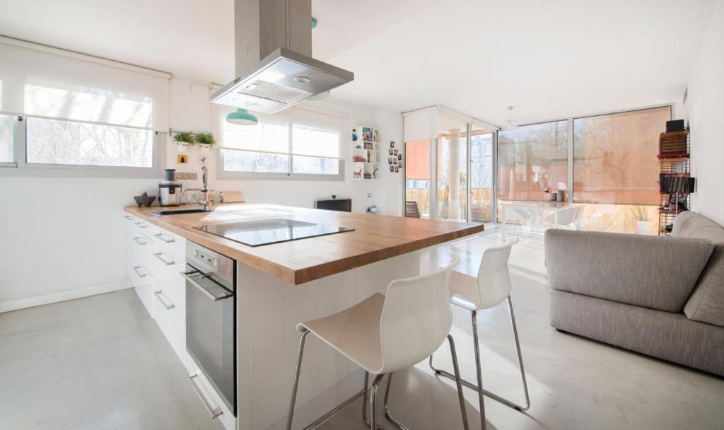 Magnificent Apartment Close To The Beach Sant Adrià de Besòs Exterior foto